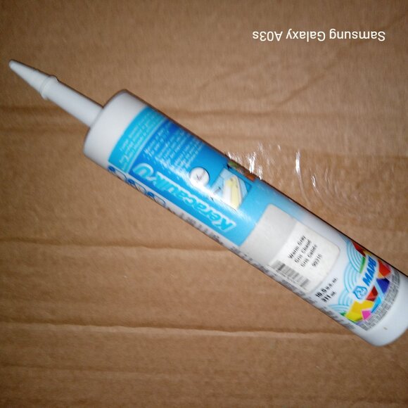Caulk warm grey - Picture 8 of 10
